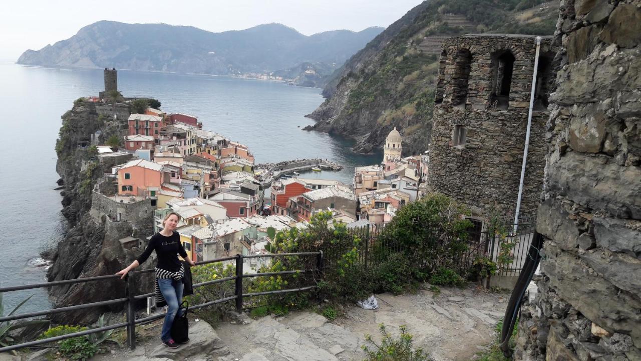 Mansard Apart Alba - Sea 5 Terre-Trekking-Excursions-Relax Сан-Таренцо Экстерьер фото